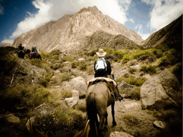 PACOTE MENDOZA A CAVALO